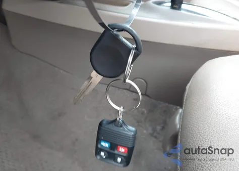 2004 Ford Taurus Ses z USA, uszkodzony, nr VIN 1FAFP55U64A140025